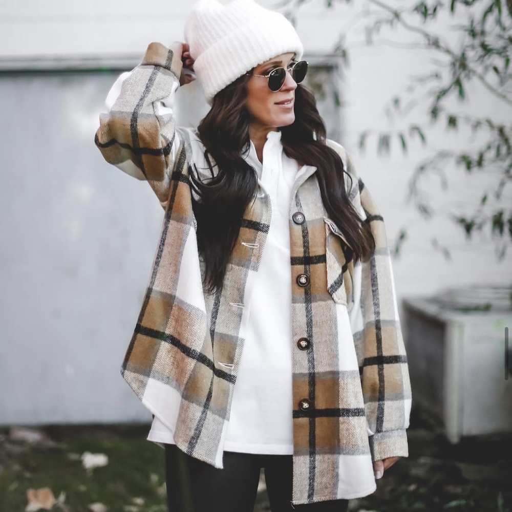 SHEIN Tan and White Utility Jacket with Plaid Design